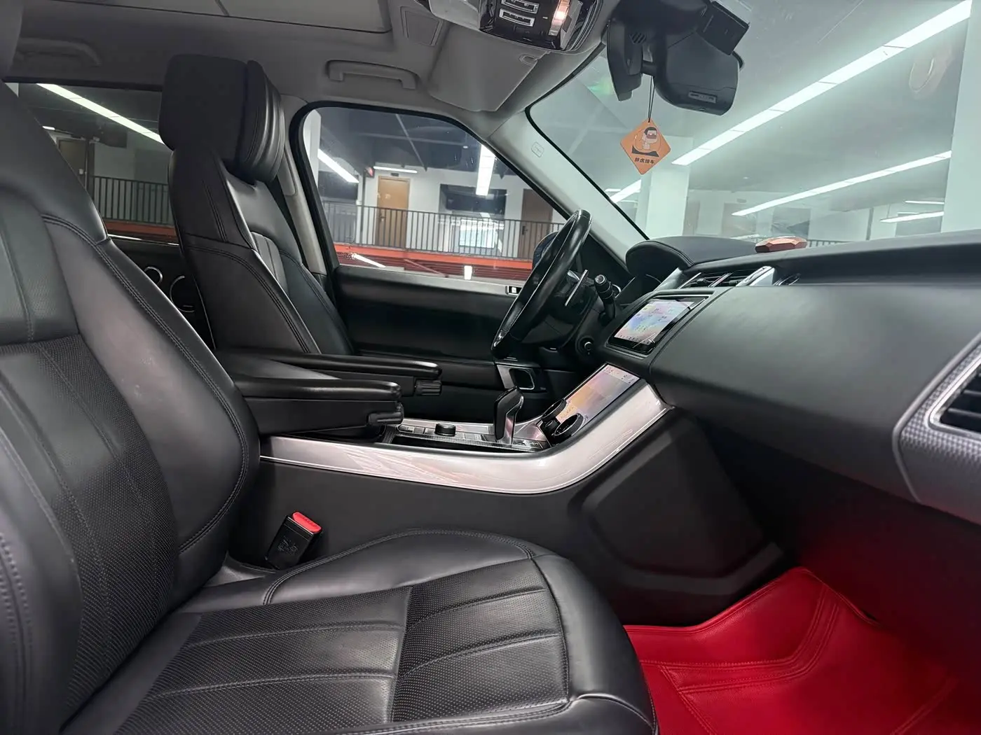 Land Rover Range Rover Sport 2021 — Фото 7/16