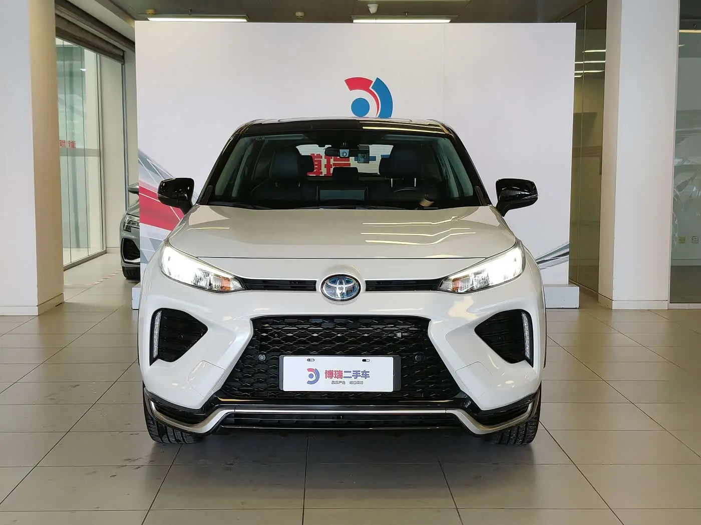 Toyota Wildlander New Energy 2021 — Фото 2/20