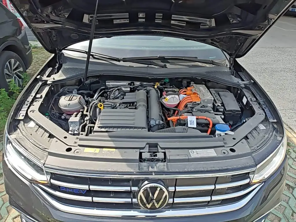 Volkswagen Tiguan L PHEV 2026 — Фото 16/20