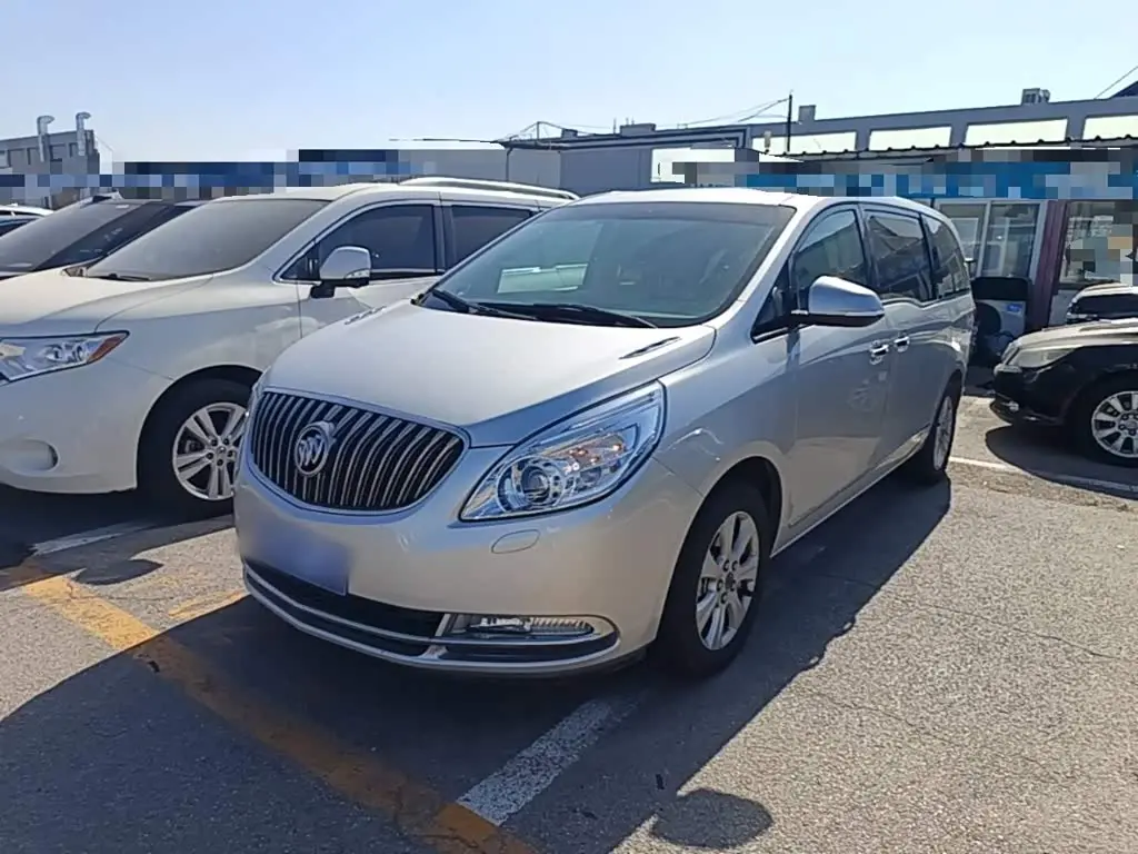 Buick GL8 2016 — Photo 1/19