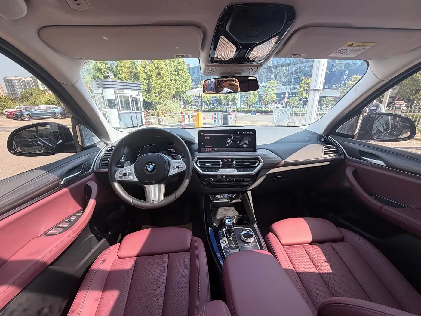 BMW X3 2025 — Photo 8/19