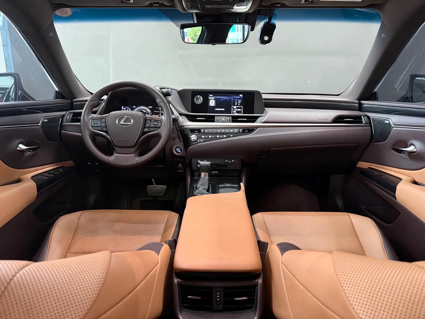 Lexus ES 2020 — Фото 13/19