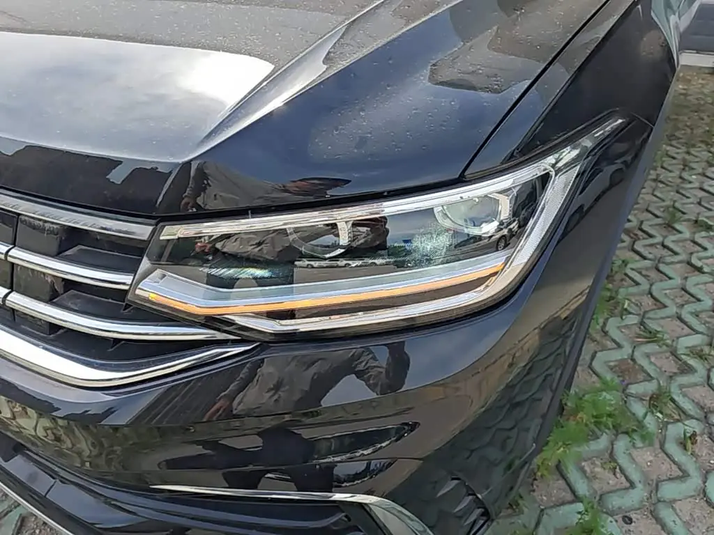 Volkswagen Tiguan L PHEV 2026 — Фото 18/20