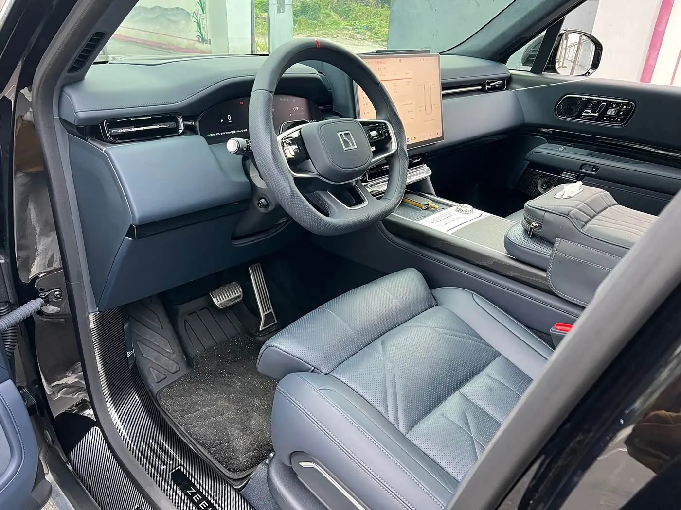ZEEKR 9X 2025 — Photo 5/20