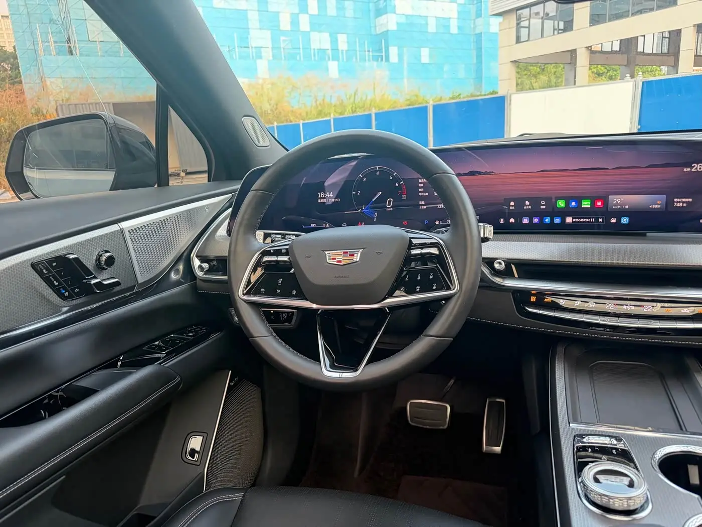 Cadillac XT5 2024 — Photo 7/13