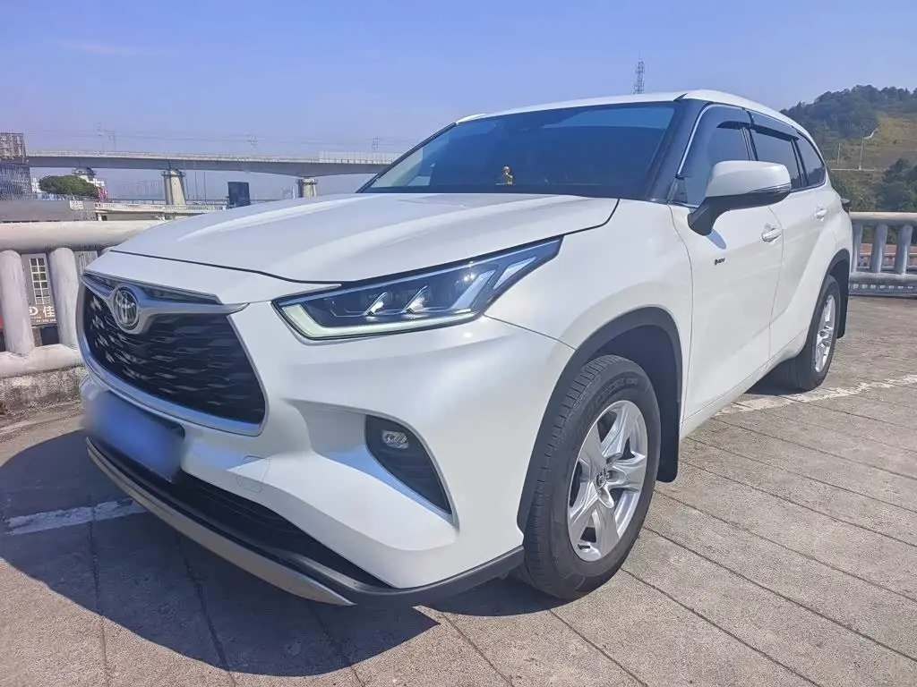 Toyota Highlander 2025 — Photo 1/19