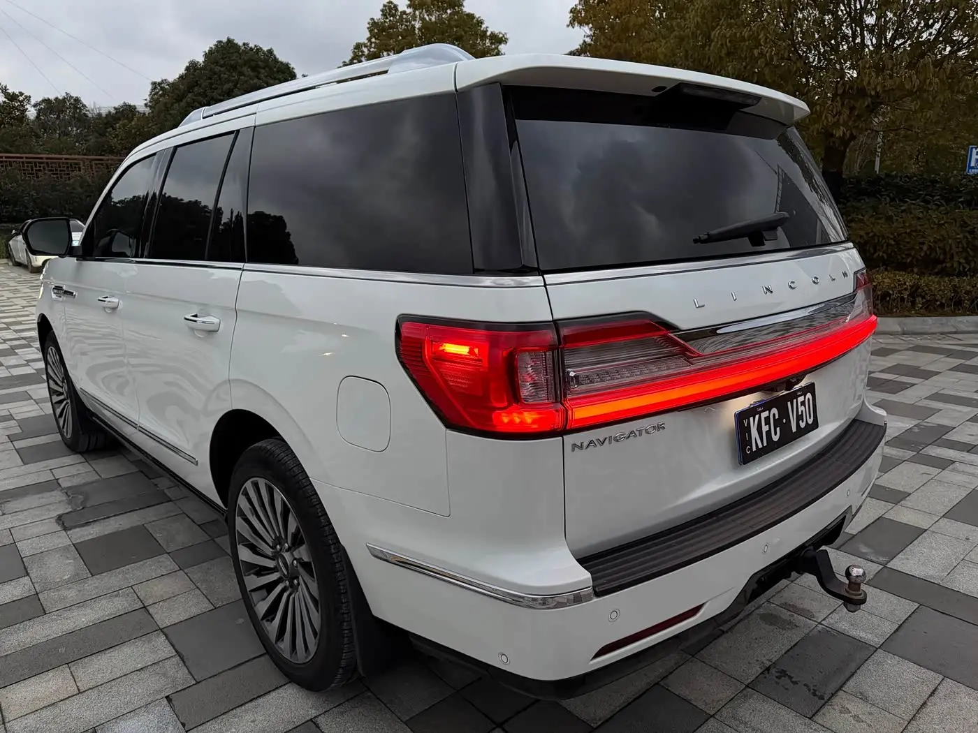 Lincoln Navigator 2020 — Photo 10/10