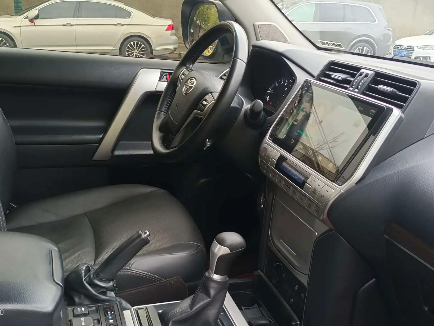 Toyota Prado 2020 — Photo 12/15
