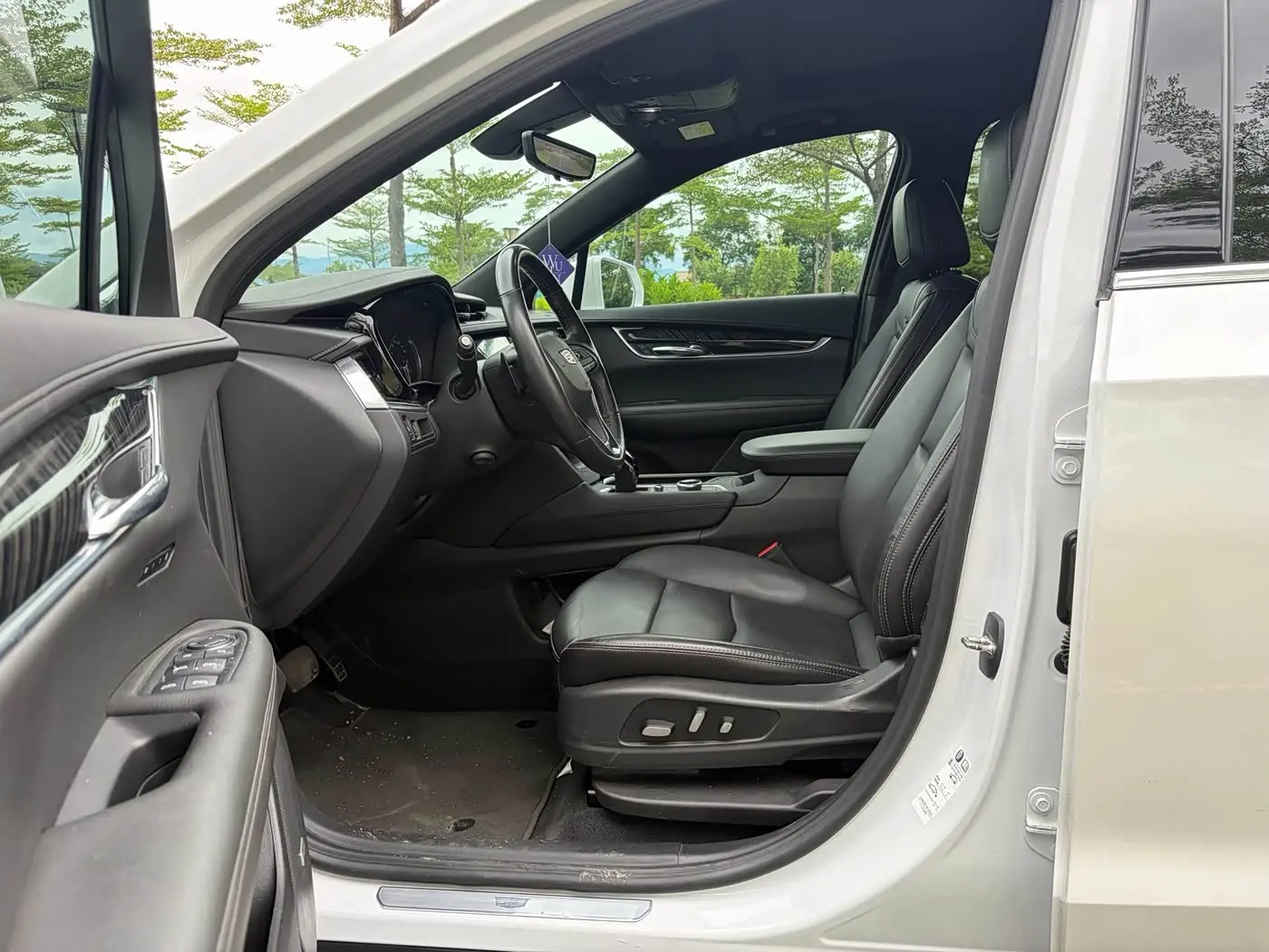Cadillac XT6 2023 — Photo 4/9