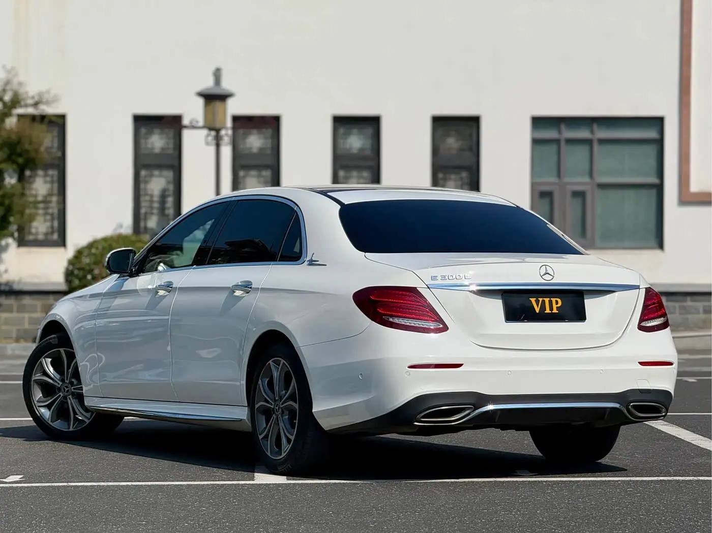 Mercedes-Benz E-Class 2020 — Фото 7/19