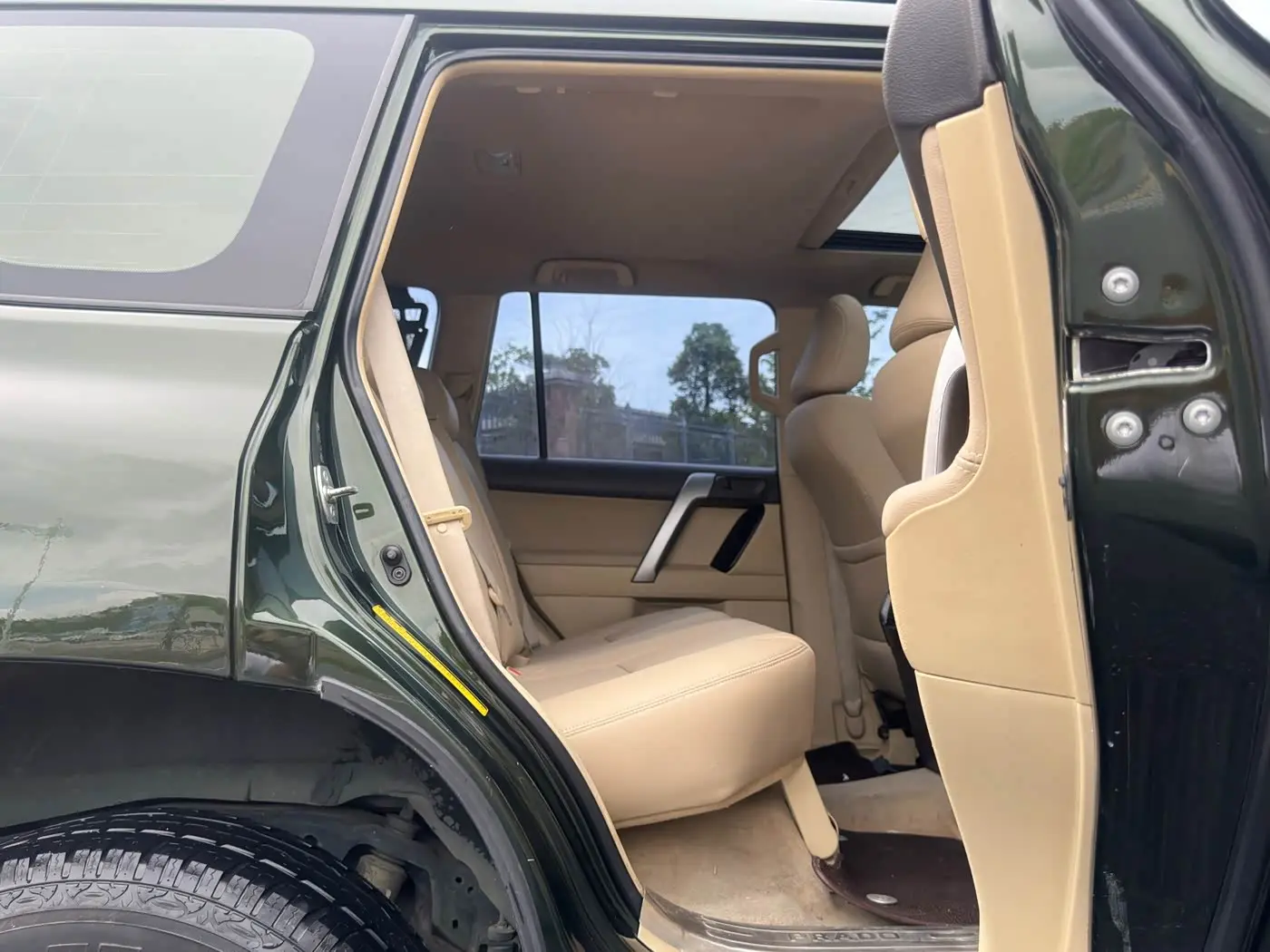Toyota Prado 2014 — Photo 12/16