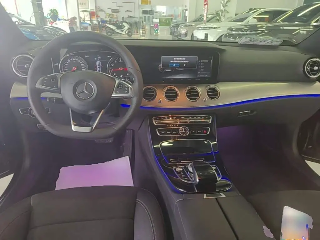 Mercedes-Benz E-Class 2017 — Фото 10/20
