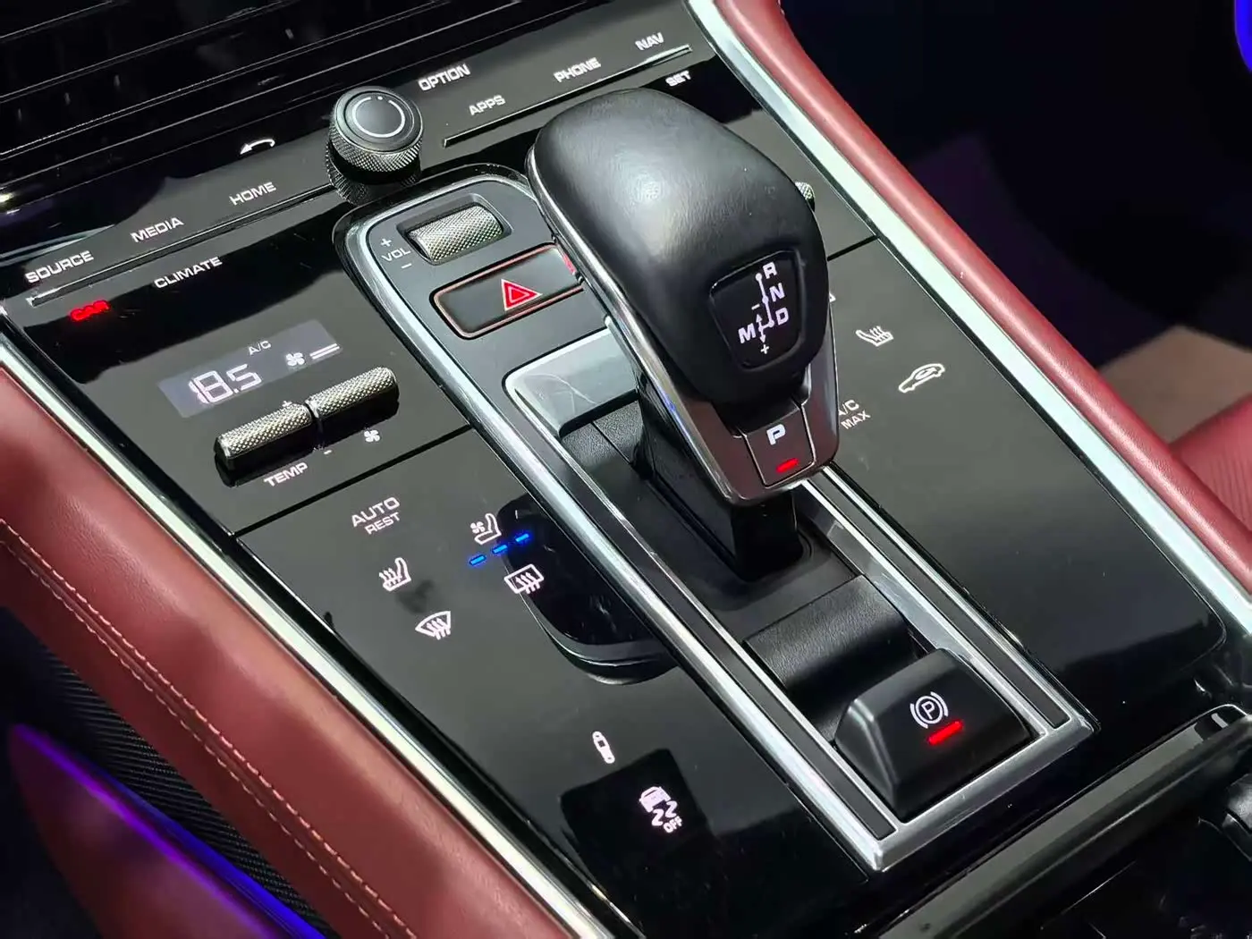 Porsche Panamera 2021 — Photo 12/14