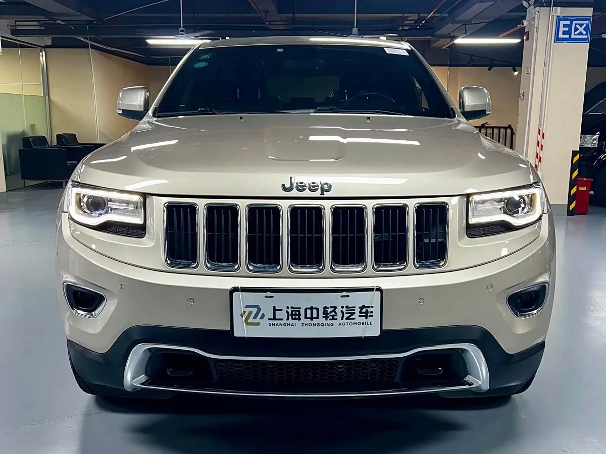 Jeep Grand Cherokee 2014 — Photo 2/20