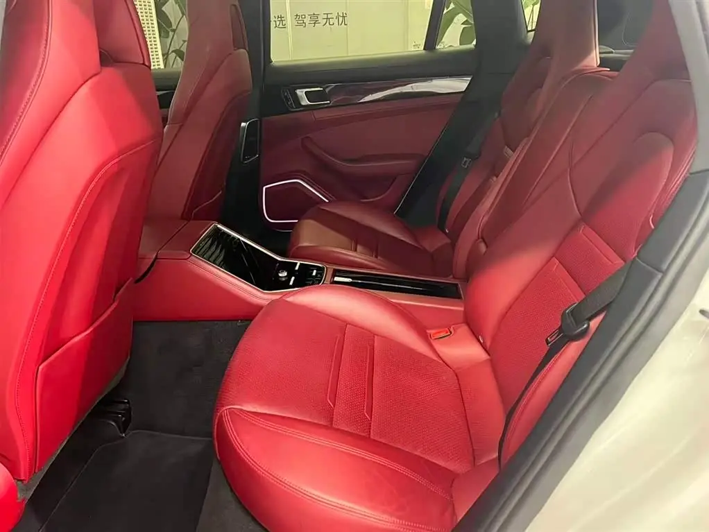 Porsche Panamera 2019 — Photo 10/20