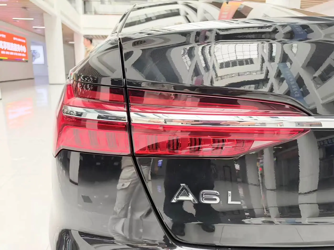 Audi A6L 2023 — Photo 19/20