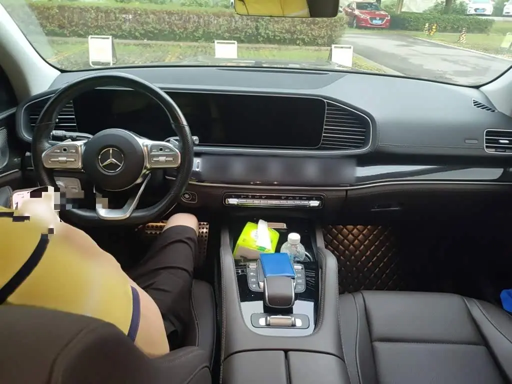 Mercedes-Benz GLS 2023 — Фото 13/20