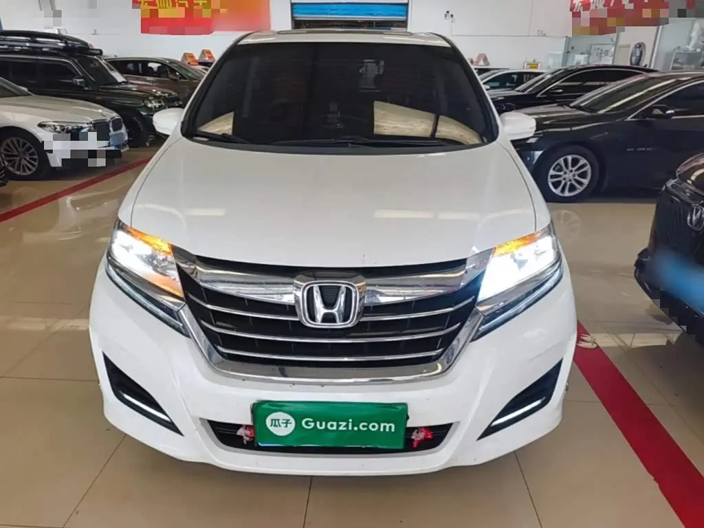 Honda Elysion 2019 — Photo 2/19