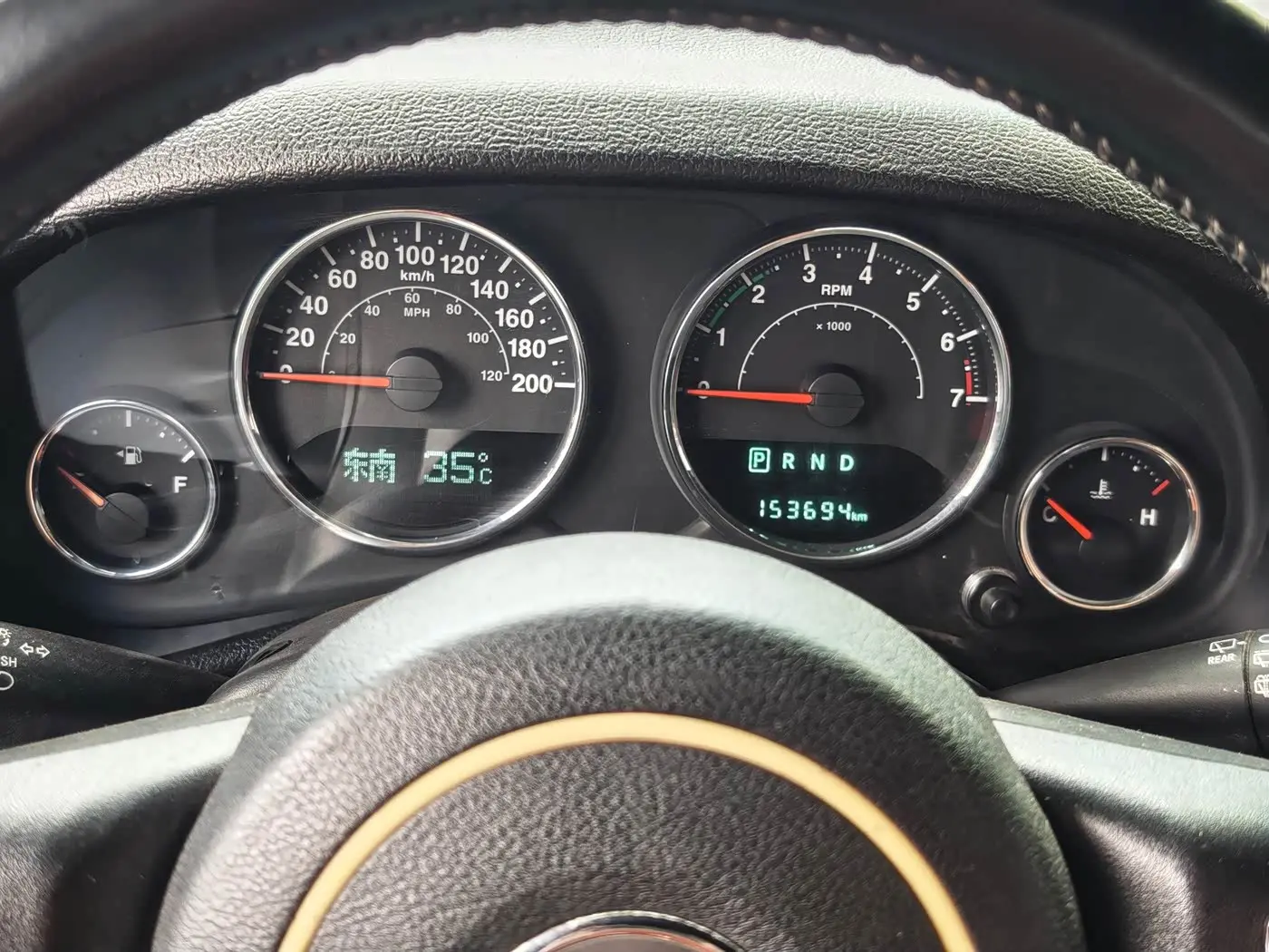 Jeep Wrangler 2015 — Фото 11/16