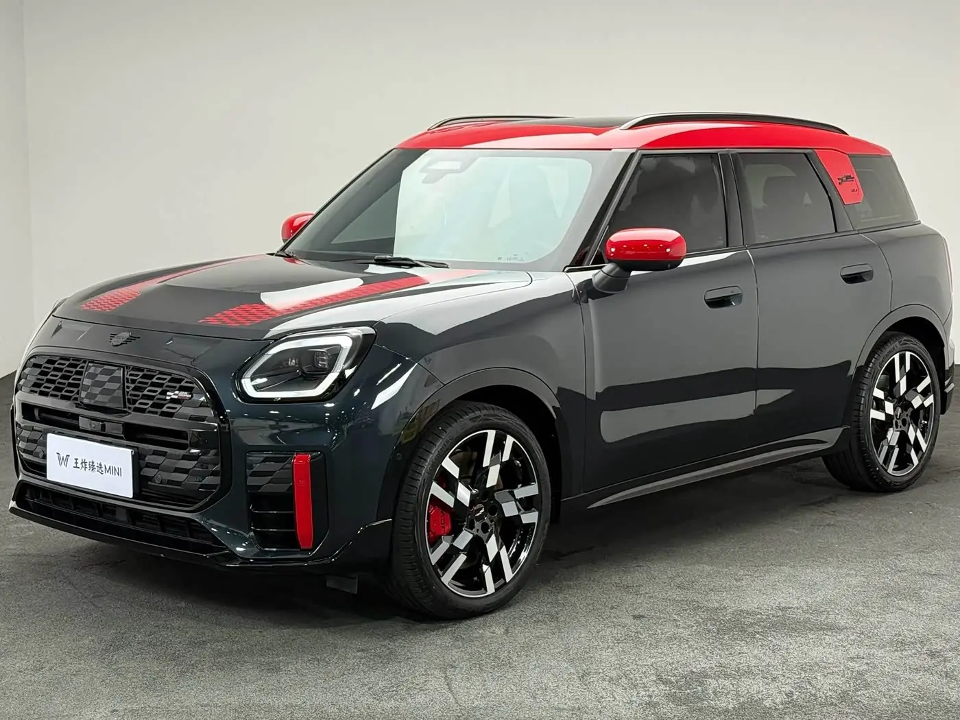 MINI JCW COUNTRYMAN 2024 — Фото 1/14