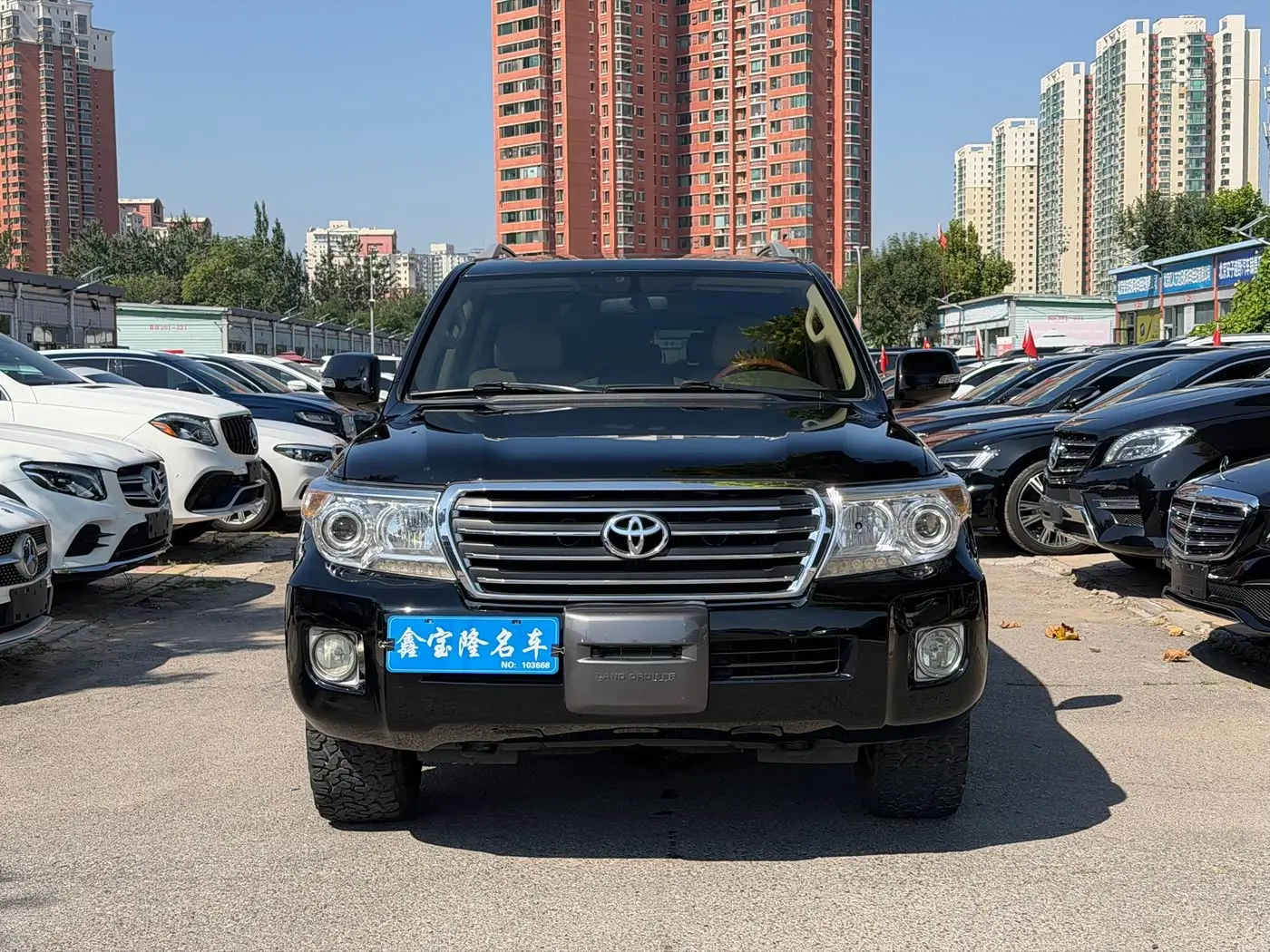 Toyota Land Cruiser 2015 — Photo 2/17