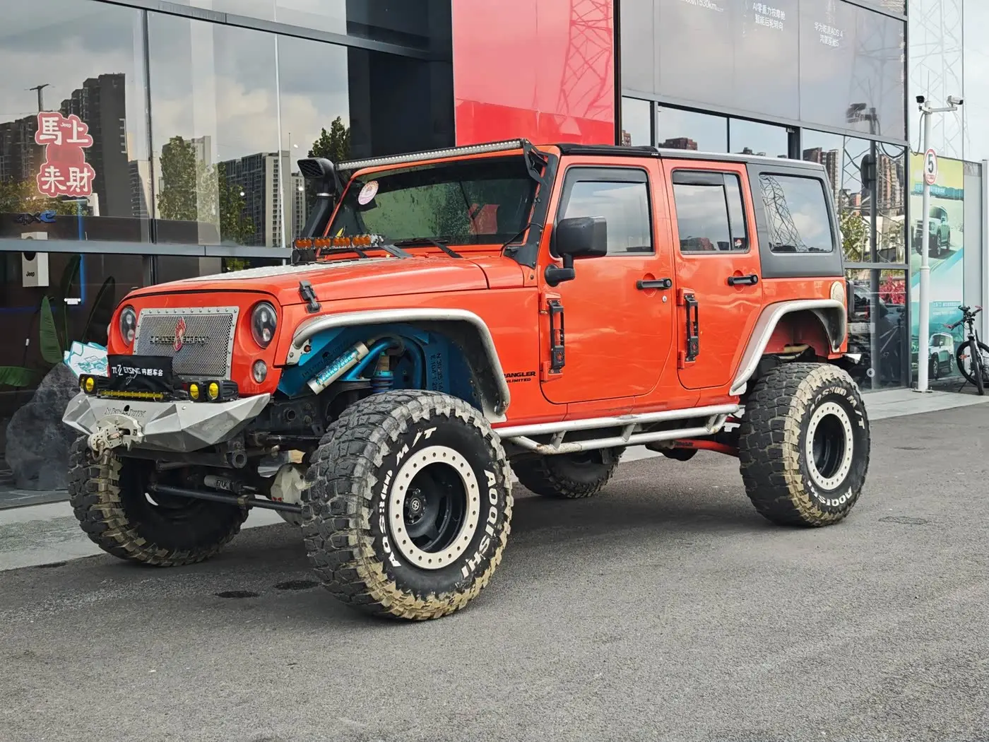Jeep Wrangler 2015 — Фото 1/16