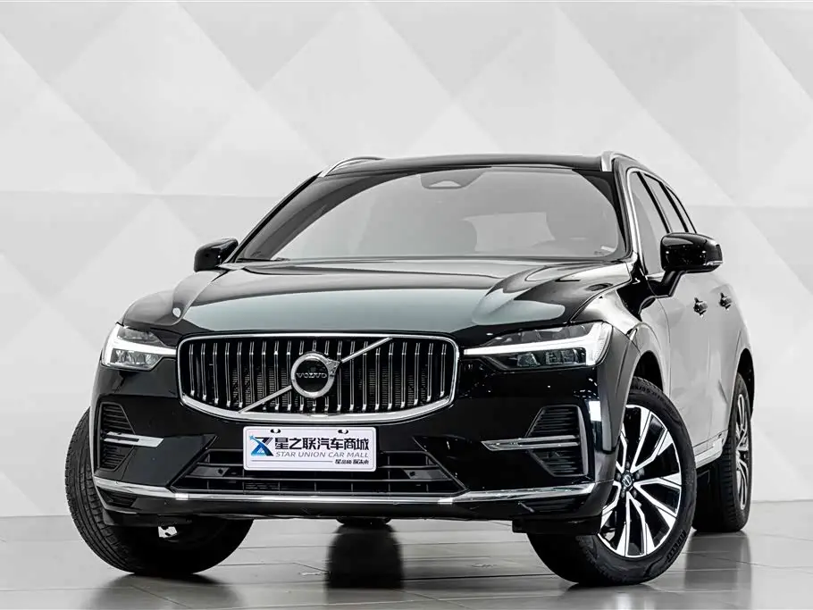 Volvo XC60 2024 — Фото 2/20