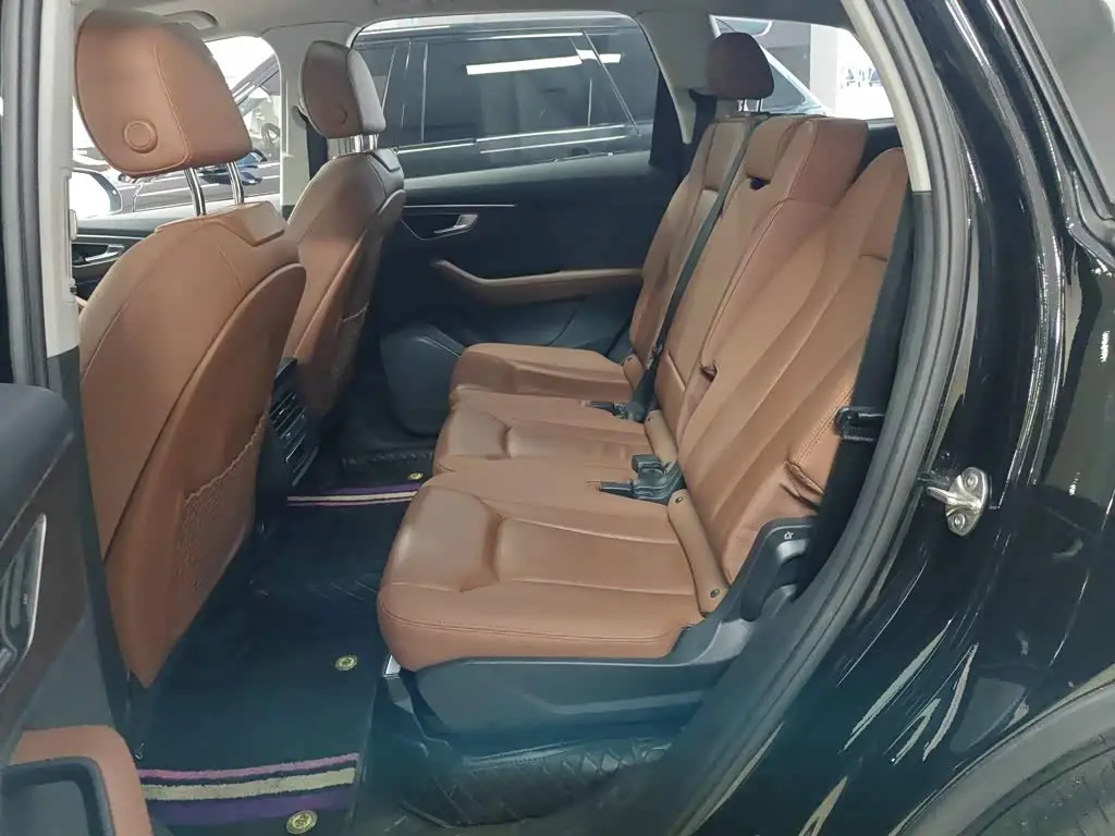 Audi Q7 2023 — Photo 13/20