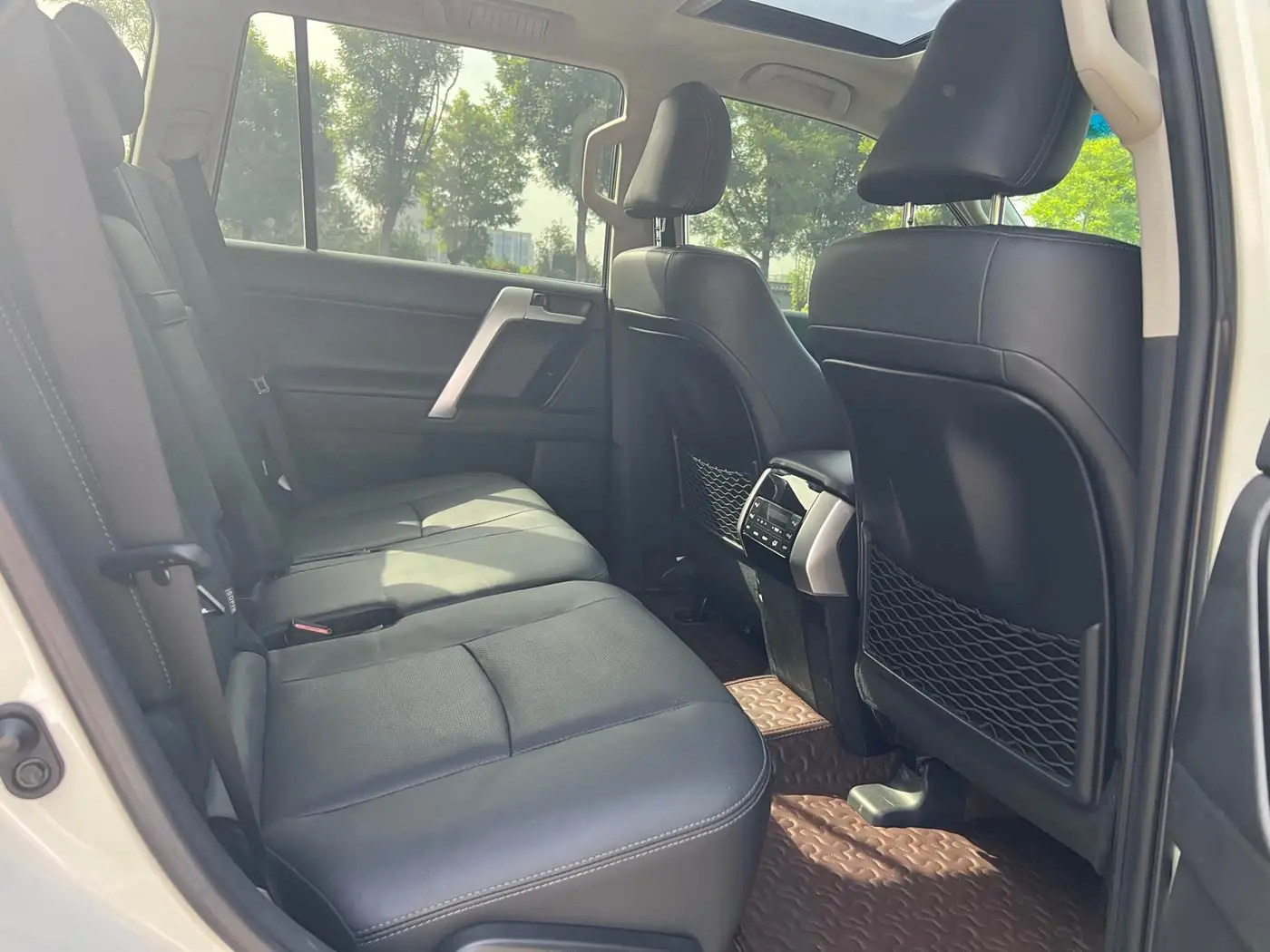 Toyota Prado 2020 — Şəkil 10/16