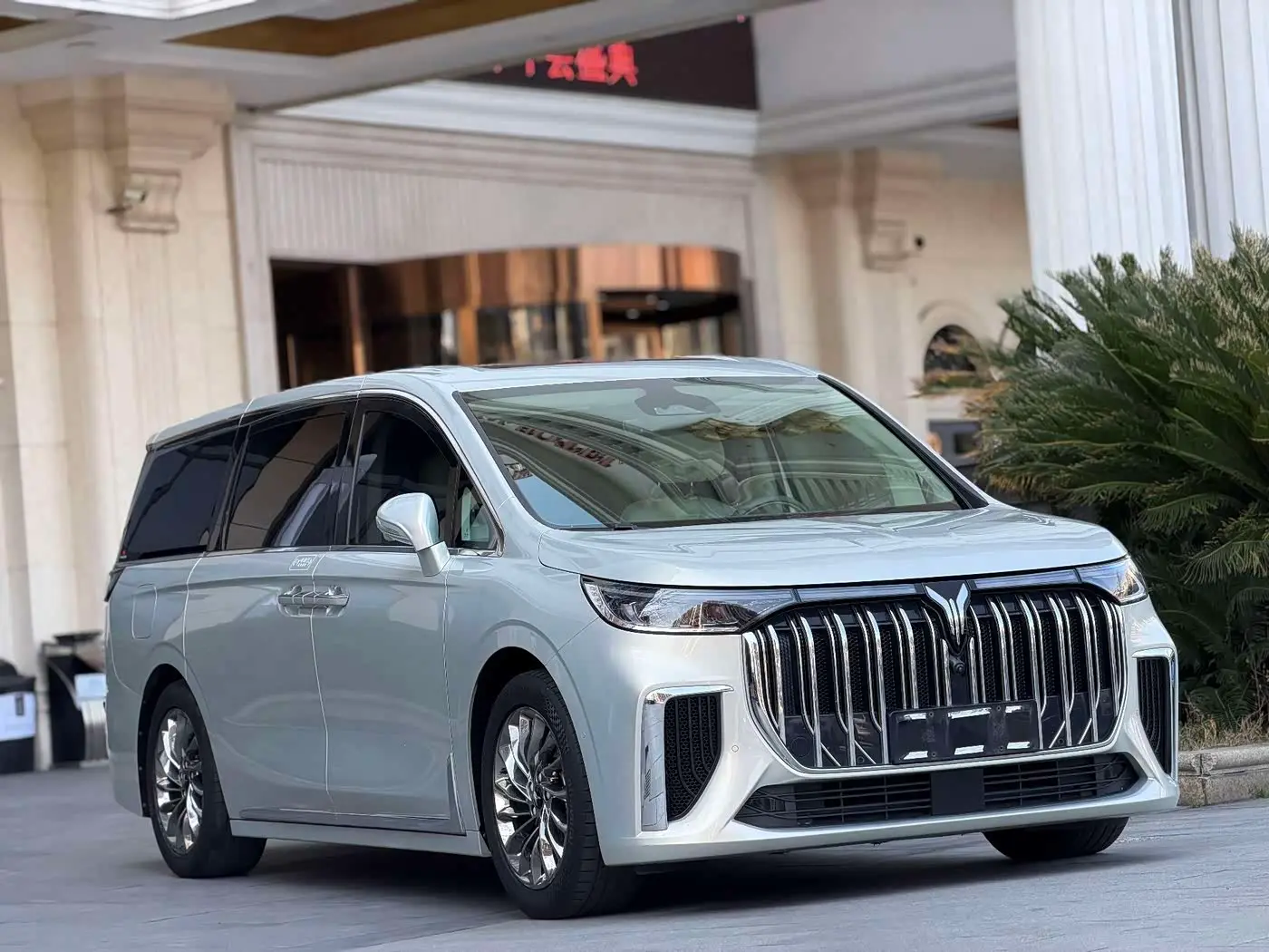 Voyah Auto Voyah Dreamer 2022 — Şəkil 3/11