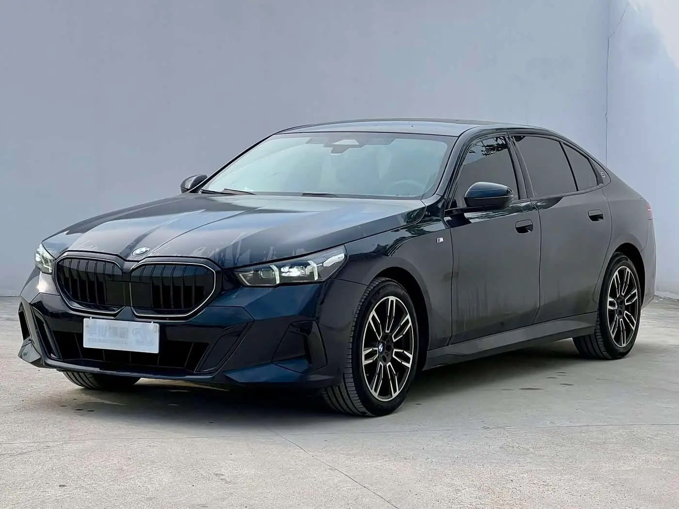 BMW 5 Series, 2025