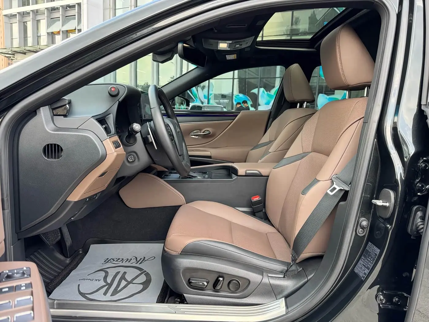Lexus ES 2025 — ფოტო 7/13