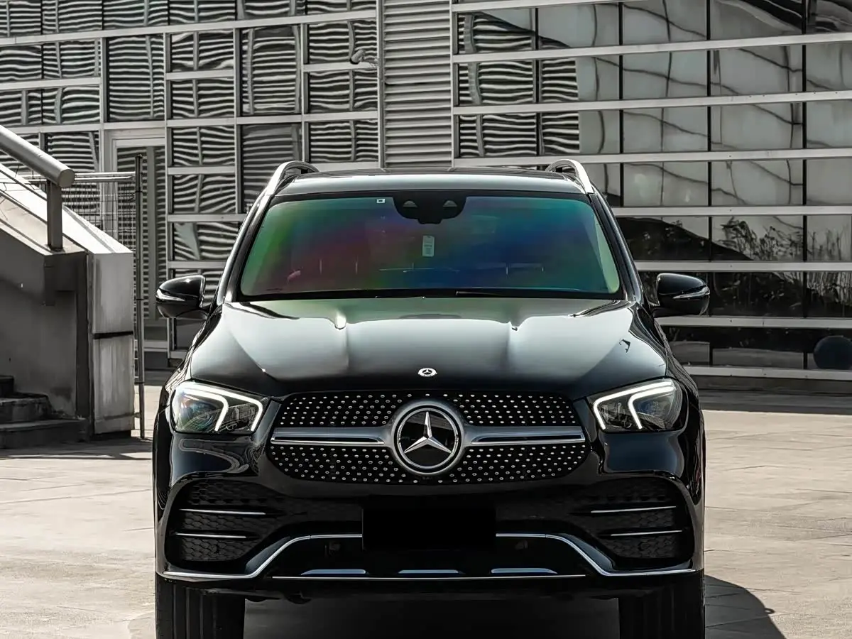 Mercedes-Benz GLE 2022 — Фото 2/20