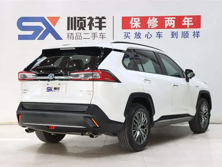 Toyota Wildlander 2023 — Photo 4/20