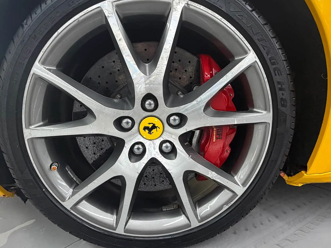 Ferrari California T 2011 — Photo 10/10