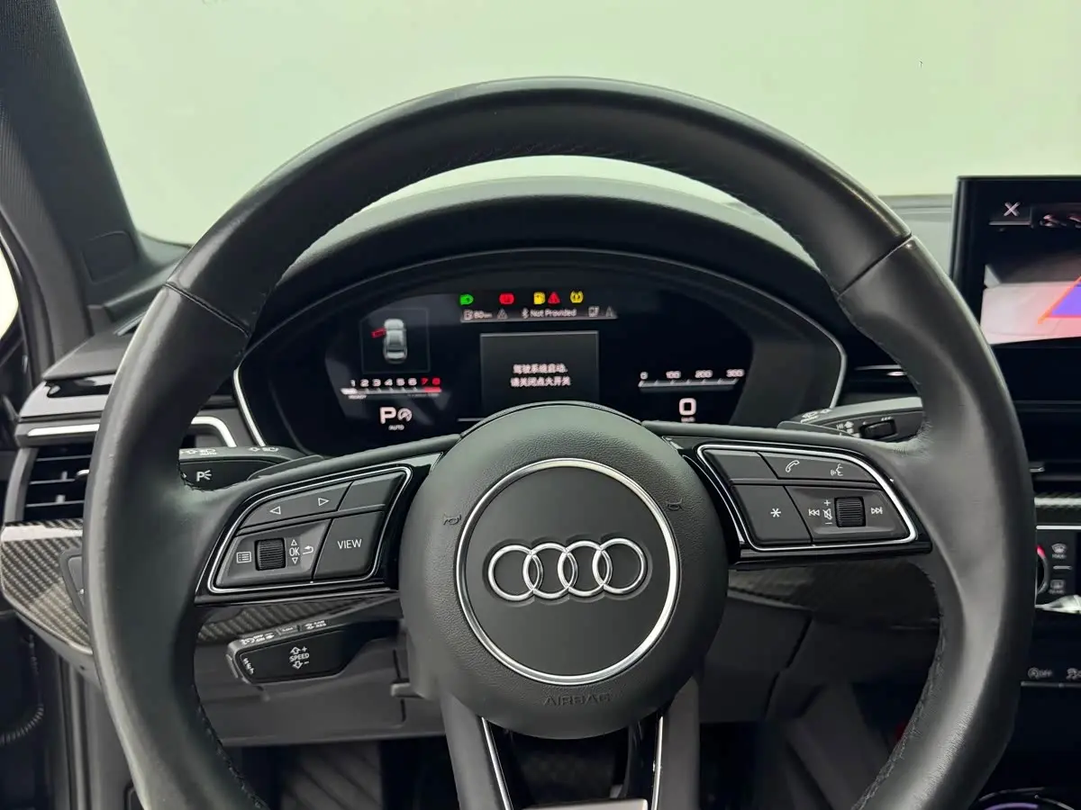 Audi A4L 2023 — Фото 10/11