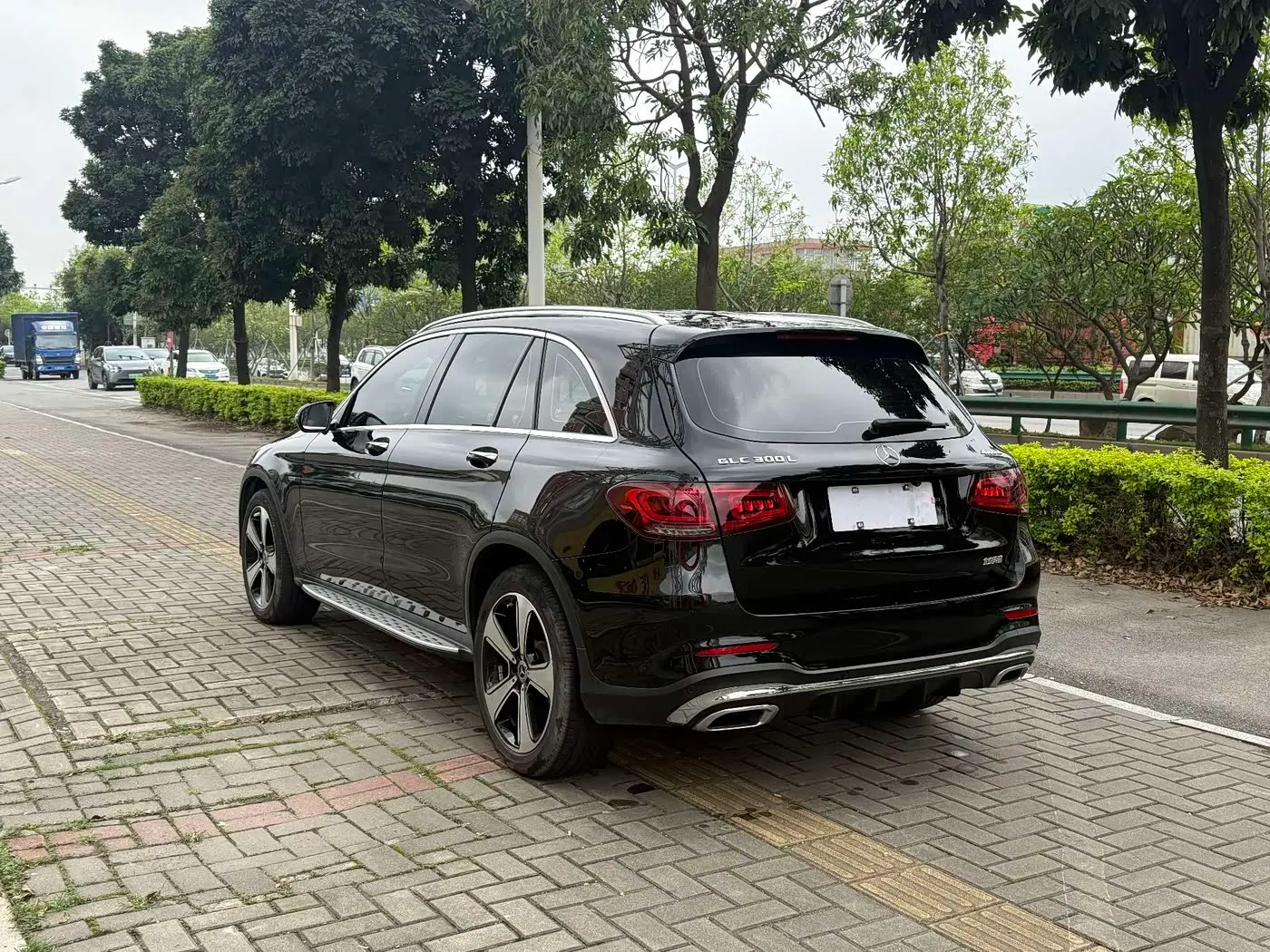Mercedes-Benz GLC 2022 — Photo 7/9