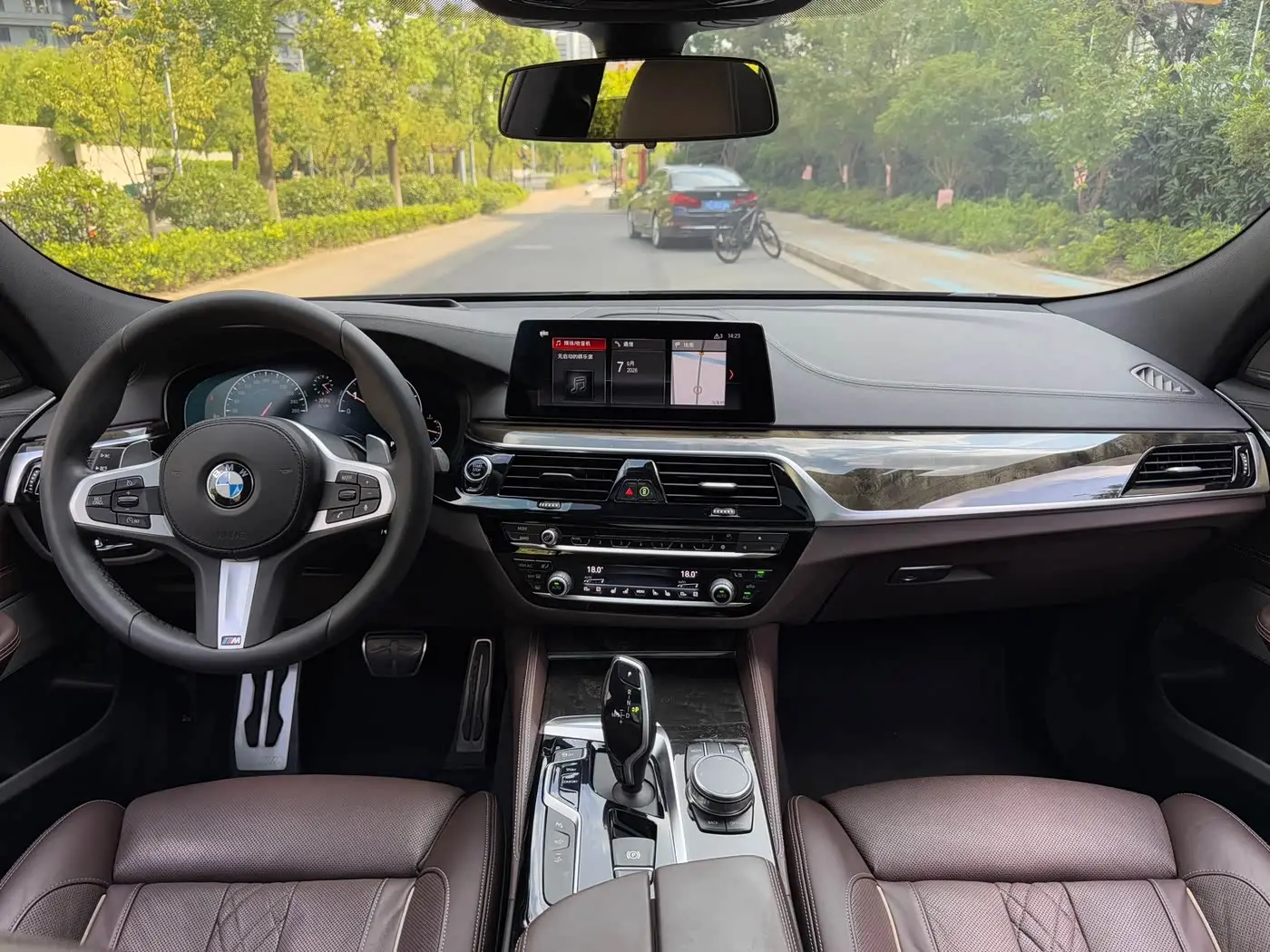 BMW 6 Series GT 2018 — Фото 13/18