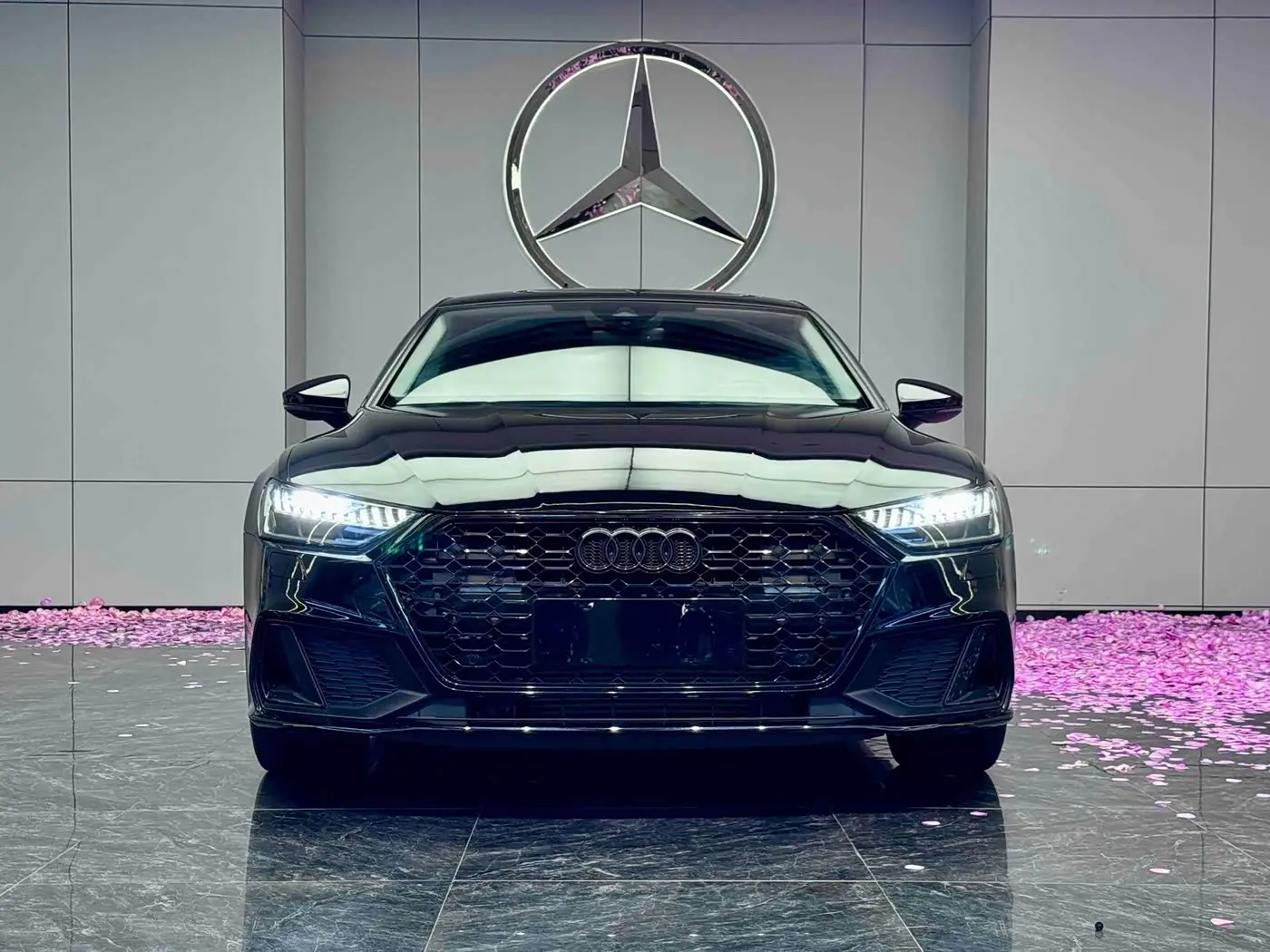Audi A7L 2024 — Şəkil 2/9