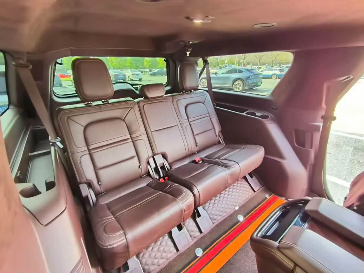 Lincoln Navigator 2021 — Photo 7/20