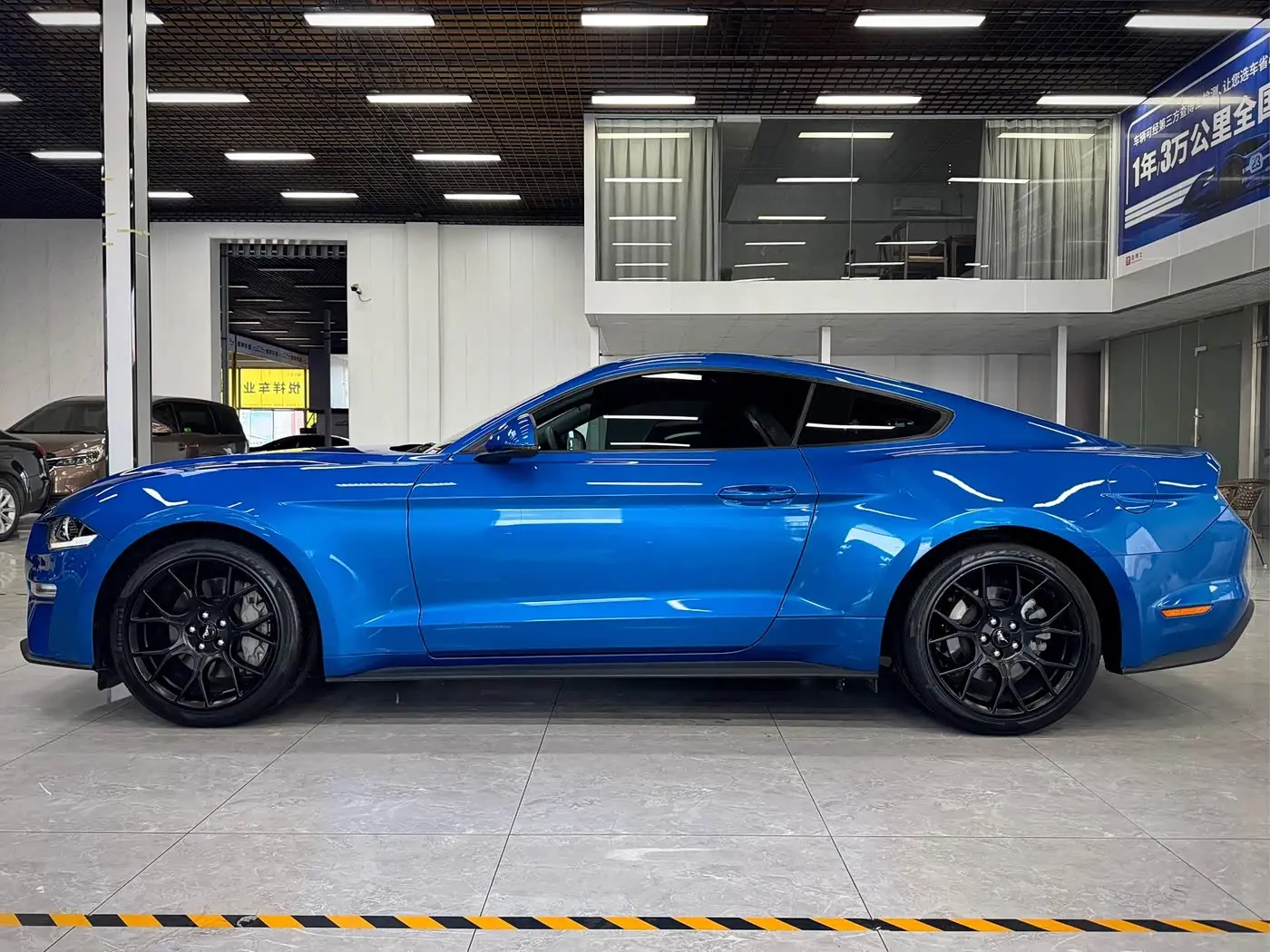 Ford Mustang 2020 — Фото 2/9