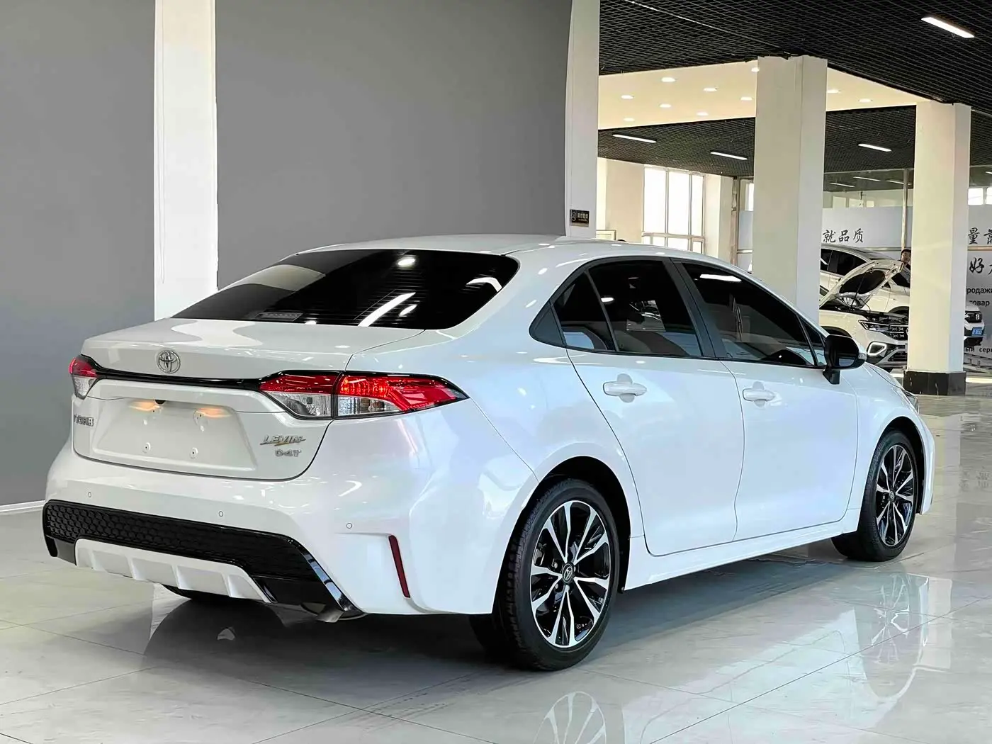 Toyota Levin 2022 — Photo 4/20