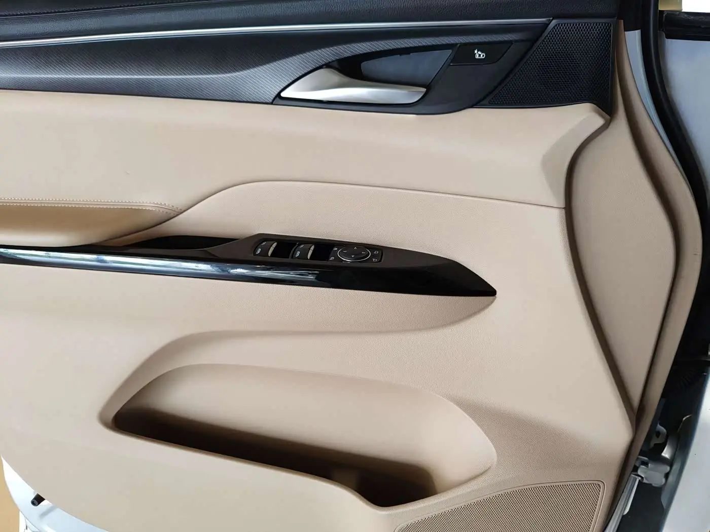 Buick GL8 New Energy 2025 — Şəkil 18/20