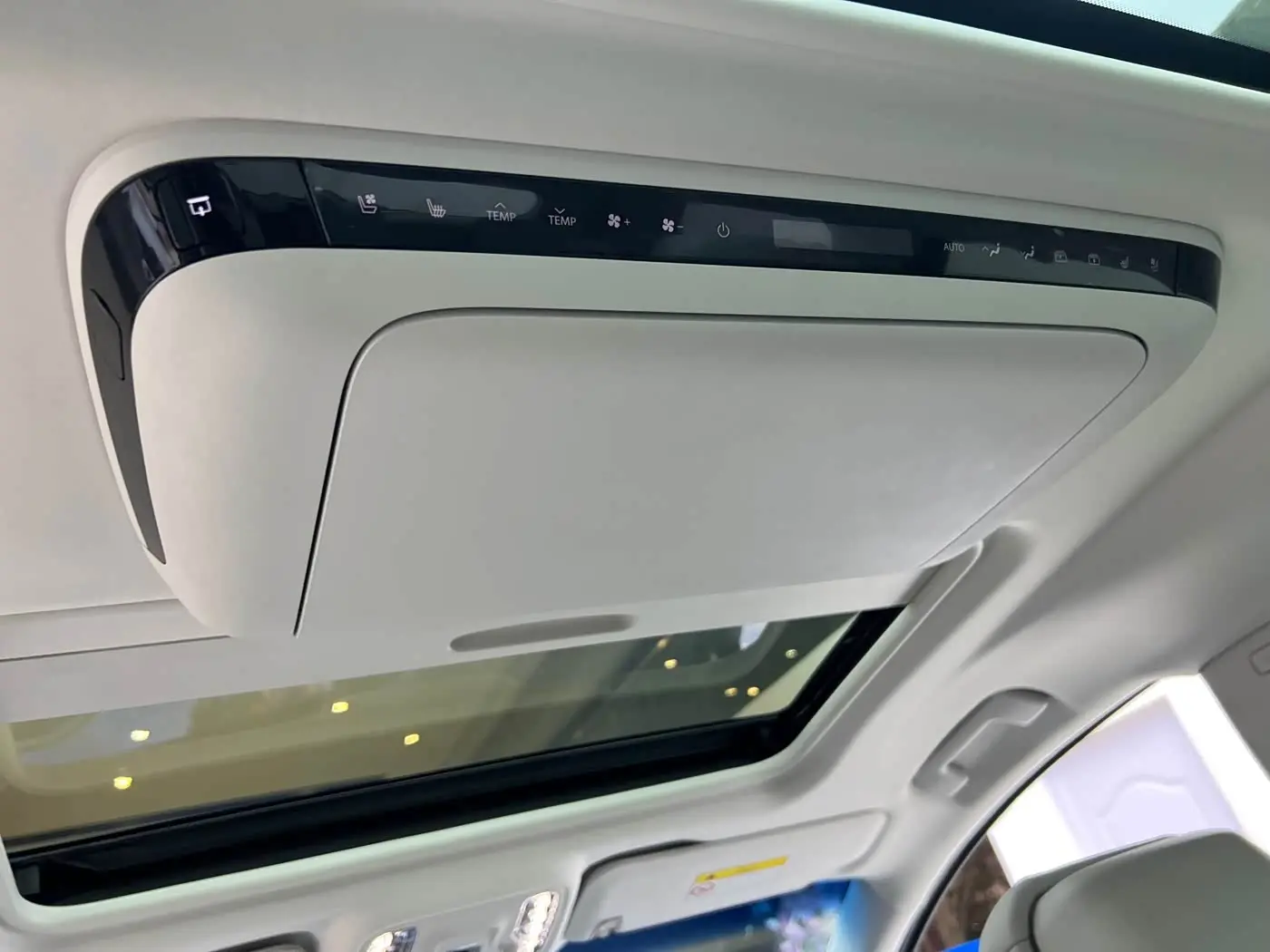 Buick GL8 New Energy 2025 — Photo 13/18