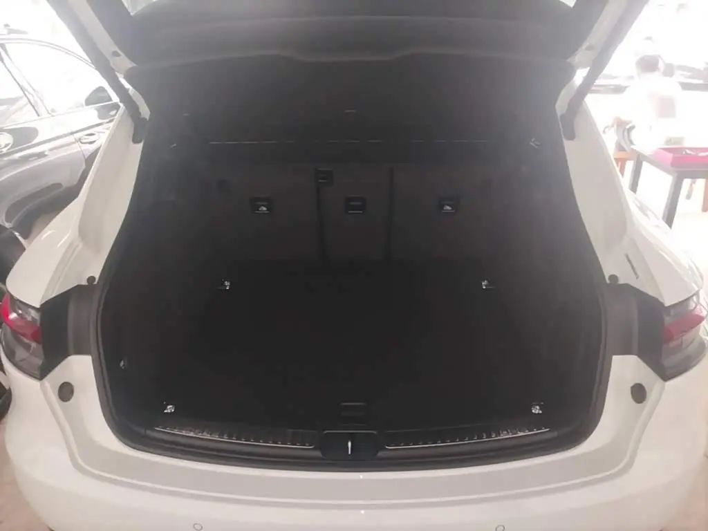 Porsche Macan 2019 — Photo 15/20