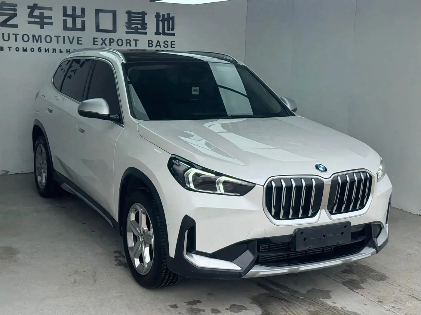 BMW X1 2023 — Şəkil 3/13
