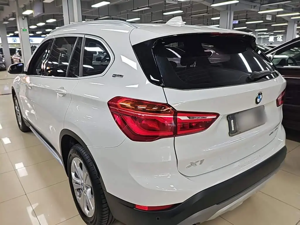 BMW X1 New Energy 2019 — Şəkil 5/20