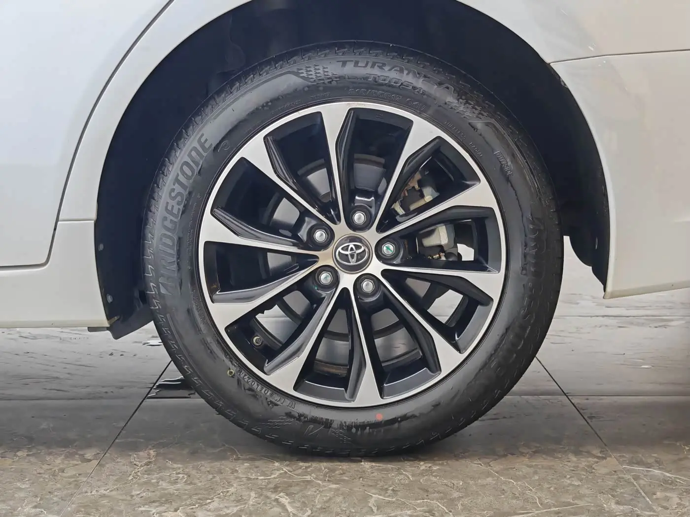 Toyota Avalon 2024 — ფოტო 9/20