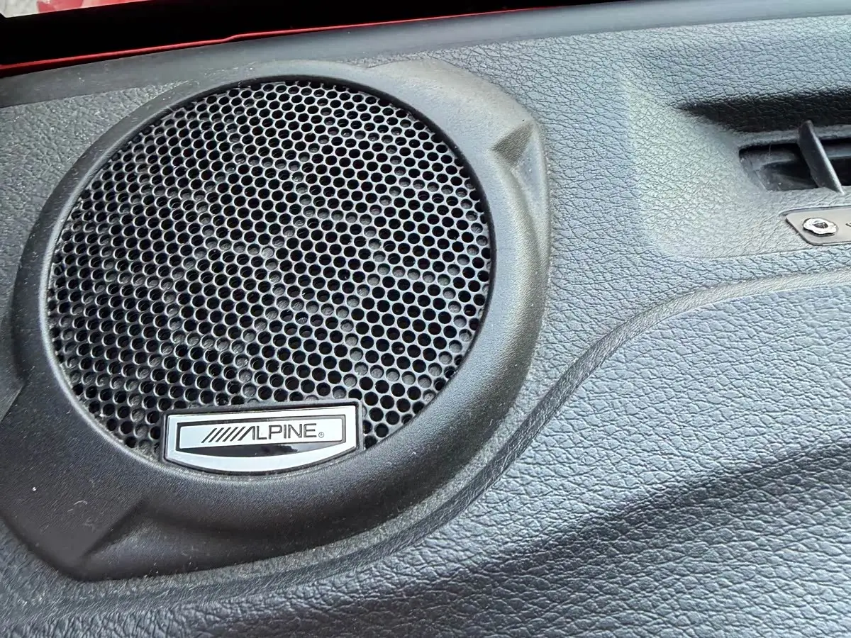 Jeep Wrangler 2018 — Фото 2/13