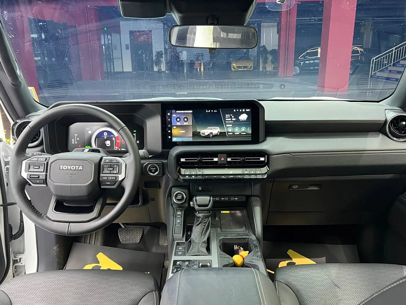 Toyota Prado 2026 — Photo 9/18